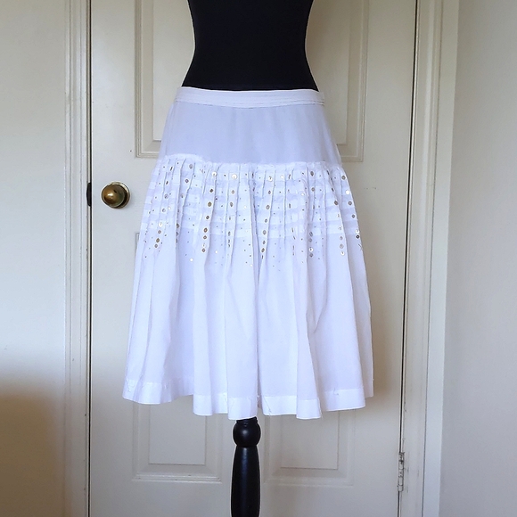 NWOT. 100% Cotton Fully Lined Skirt with gold and silver sparkling decorations. - Picture 6 of 7